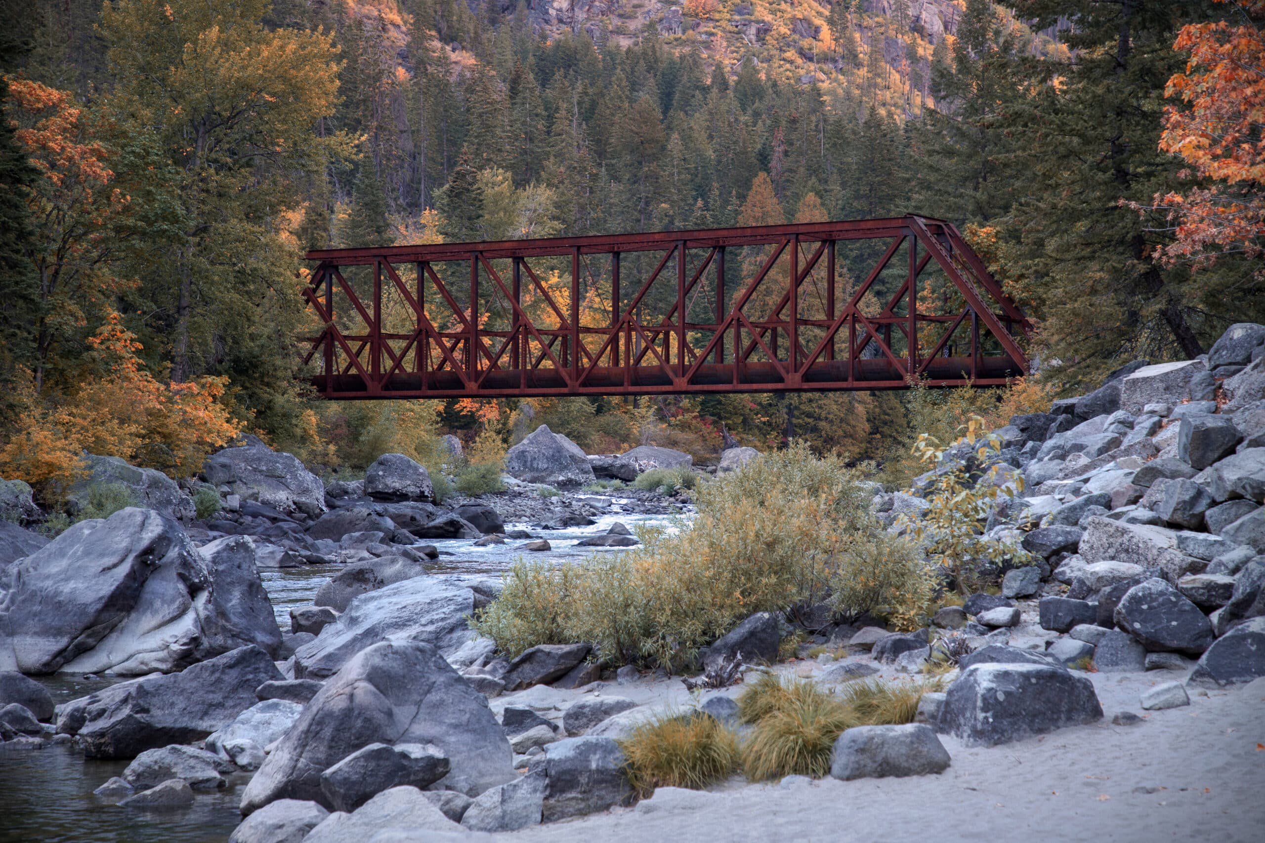 Train,Tressel,Over,The,Wenatchee,River,In,The,Cascade,Mountains,